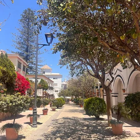 Old Town & Close To The Apartamento