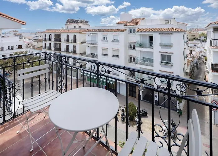 Apartment Old Town & Close To The *