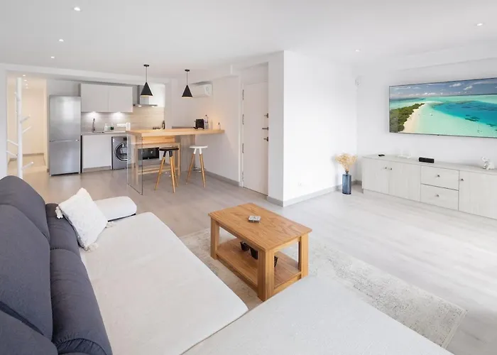 Old Town & Close To The Apartment *